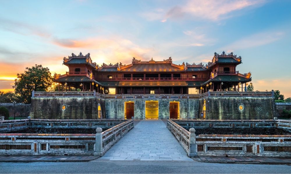 hue-in-november-travel-guide